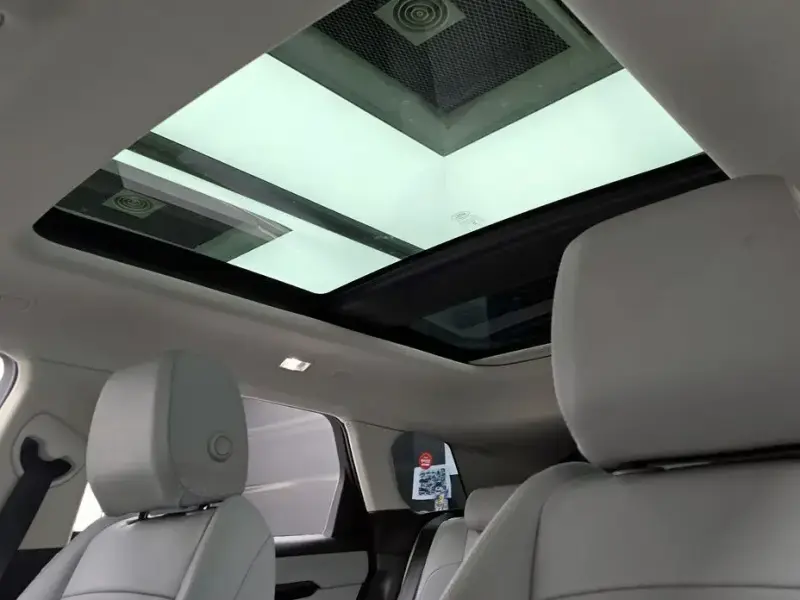 2025 Land Rover Range Rover Evoque с пробегом 12 065 км