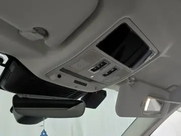 2025 Land Rover Range Rover Evoque с пробегом 12 065 км