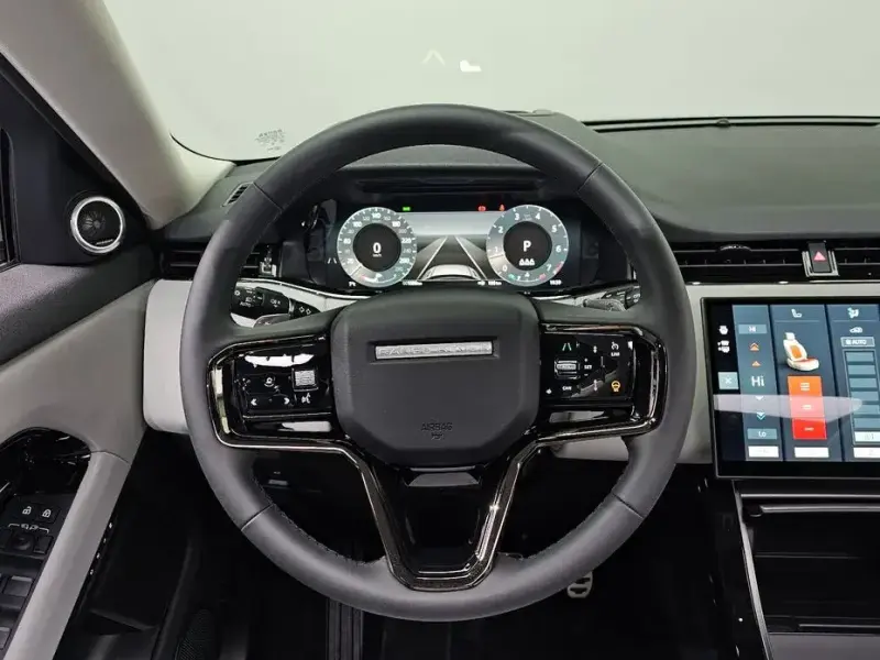2025 Land Rover Range Rover Evoque с пробегом 1 096 км