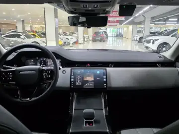 2025 Land Rover Range Rover Evoque с пробегом 16 800 км