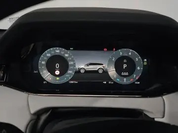 2024 Land Rover Range Rover Evoque с пробегом 28 813 км