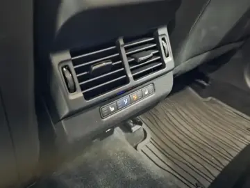 2025 Land Rover Range Rover Evoque с пробегом 16 800 км