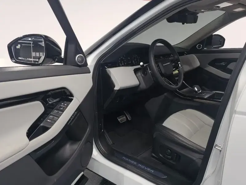 2024 Land Rover Range Rover Evoque с пробегом 28 813 км
