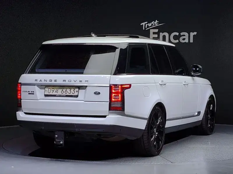 2017 Land Rover Range Rover с пробегом 180 102 км