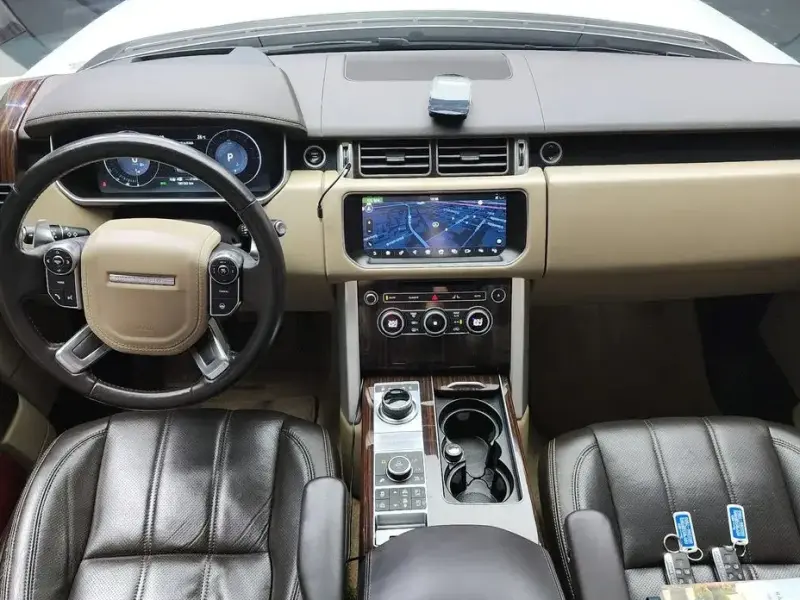 2017 Land Rover Range Rover с пробегом 180 102 км
