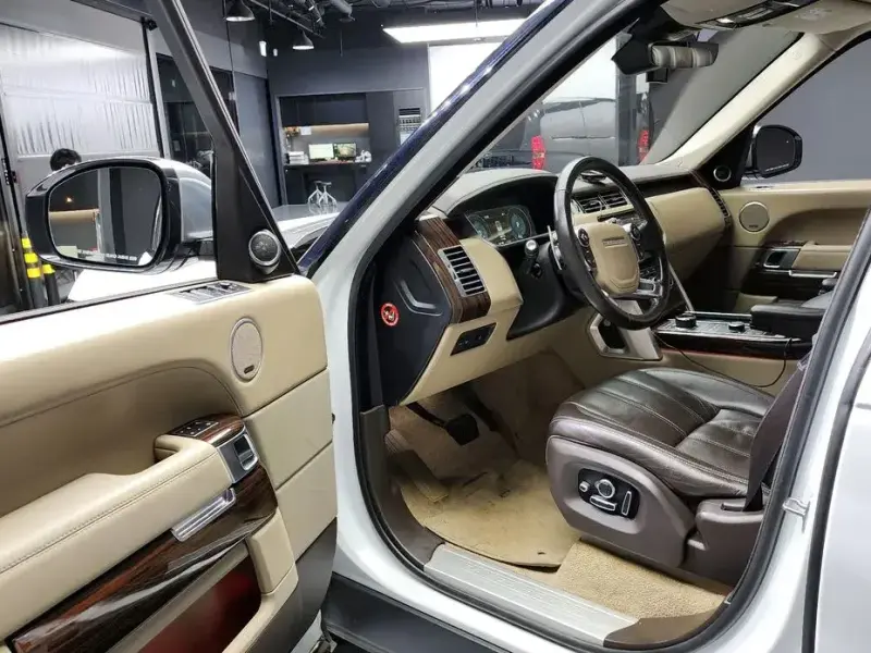 2017 Land Rover Range Rover с пробегом 180 102 км