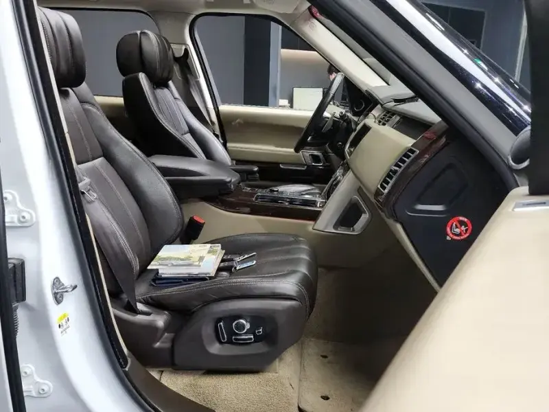 2017 Land Rover Range Rover с пробегом 180 102 км