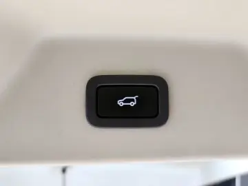 2017 Land Rover Range Rover с пробегом 180 102 км