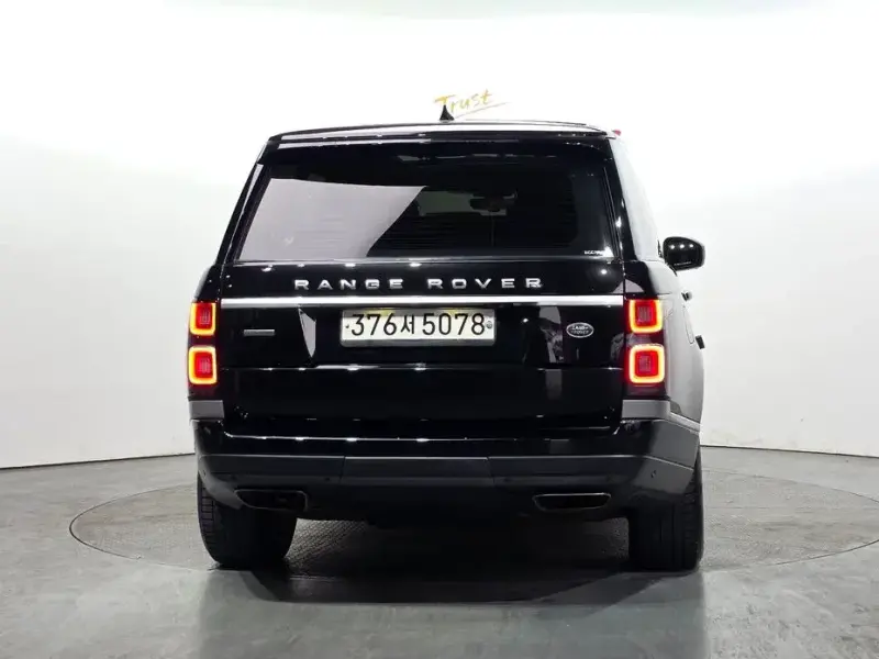 2020 Land Rover Range Rover с пробегом 130 247 км
