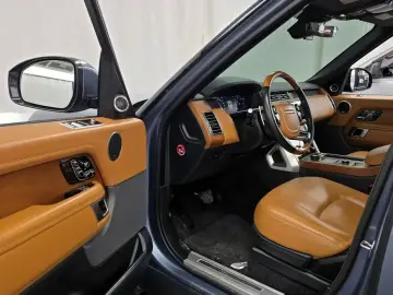 2018 Land Rover Range Rover с пробегом 142 487 км