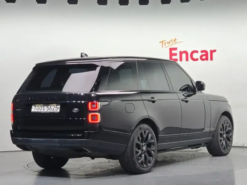 2020 Land Rover Range Rover с пробегом 84 439 км