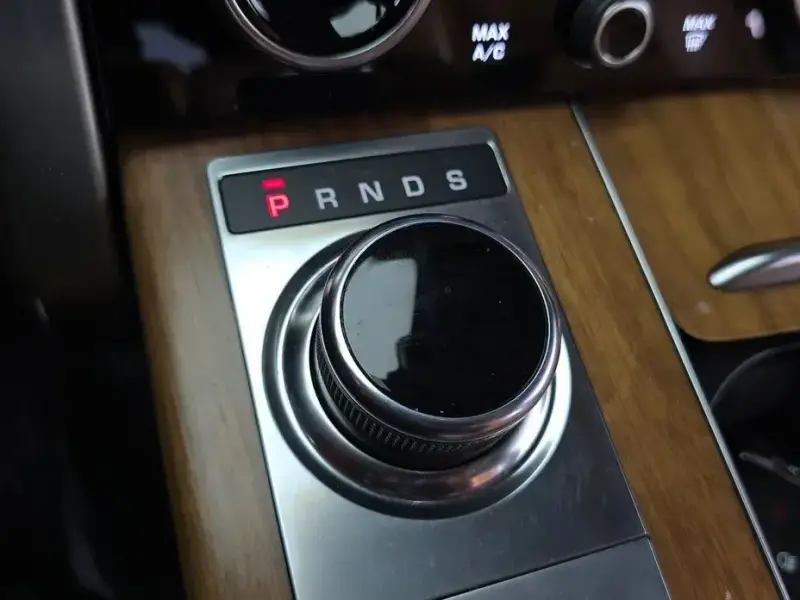 2020 Land Rover Range Rover с пробегом 84 439 км