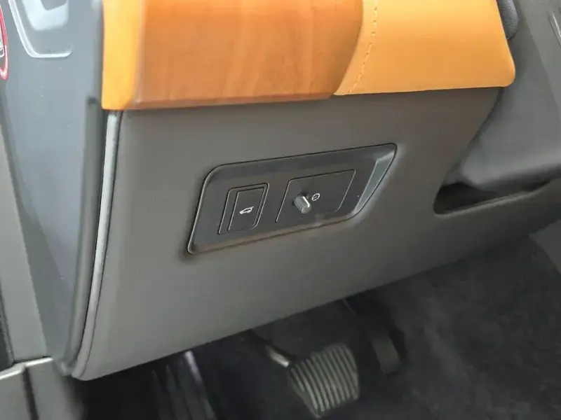 2020 Land Rover Range Rover с пробегом 84 439 км