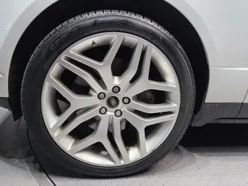 2017 Land Rover Range Rover с пробегом 132 521 км