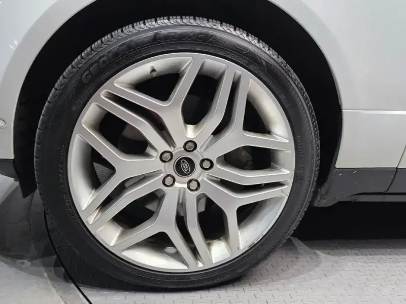 2017 Land Rover Range Rover с пробегом 132 521 км