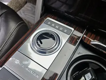 2017 Land Rover Range Rover с пробегом 132 521 км