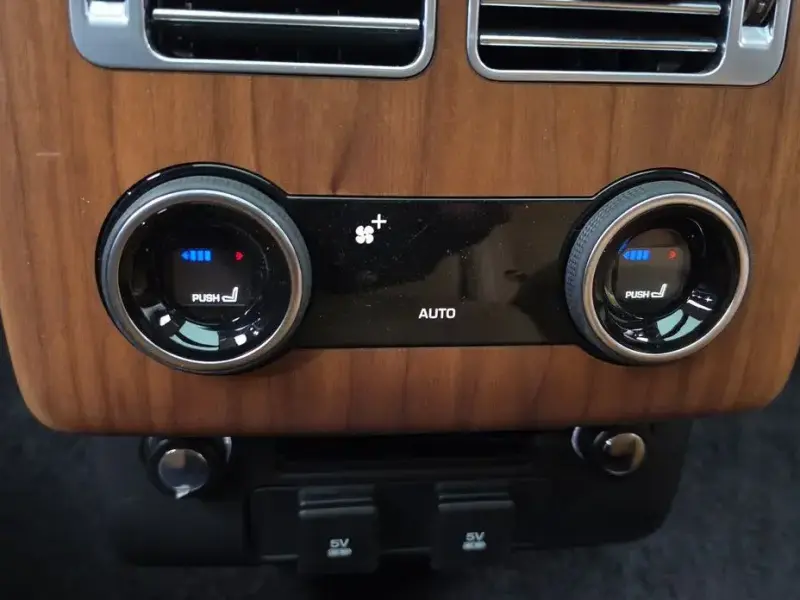 2019 Land Rover Range Rover с пробегом 140 454 км