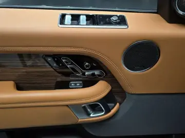 2021 Land Rover Range Rover с пробегом 143 748 км