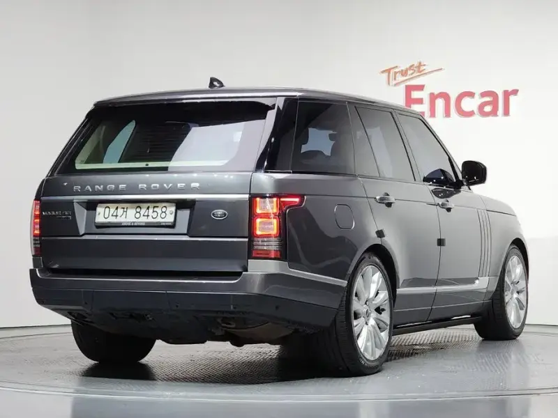 2017 Land Rover Range Rover с пробегом 105 800 км