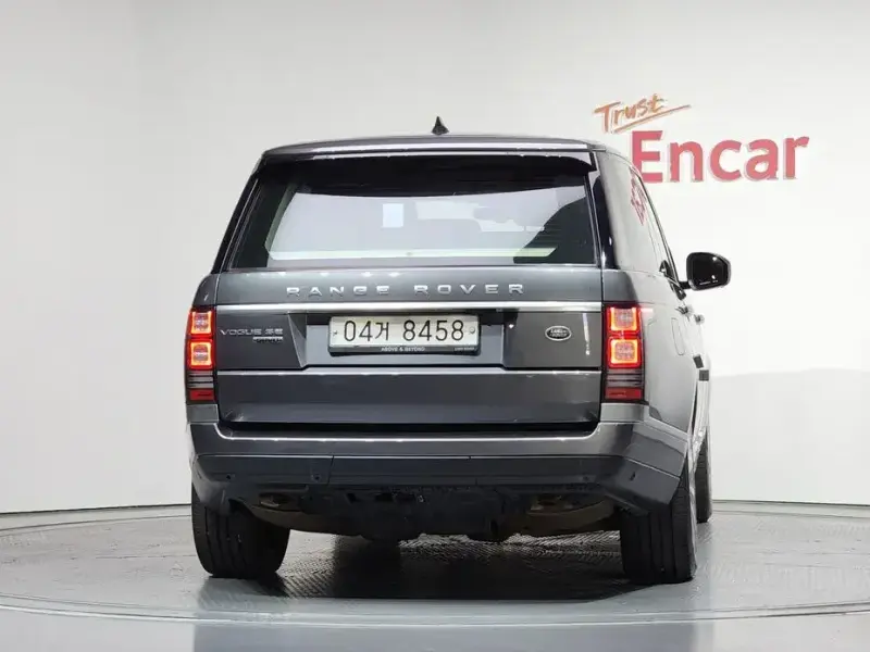 2017 Land Rover Range Rover с пробегом 105 800 км