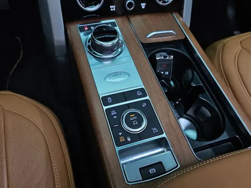 2020 Land Rover Range Rover с пробегом 32 104 км