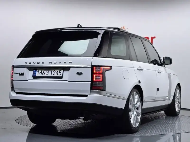 2017 Land Rover Range Rover с пробегом 144 621 км