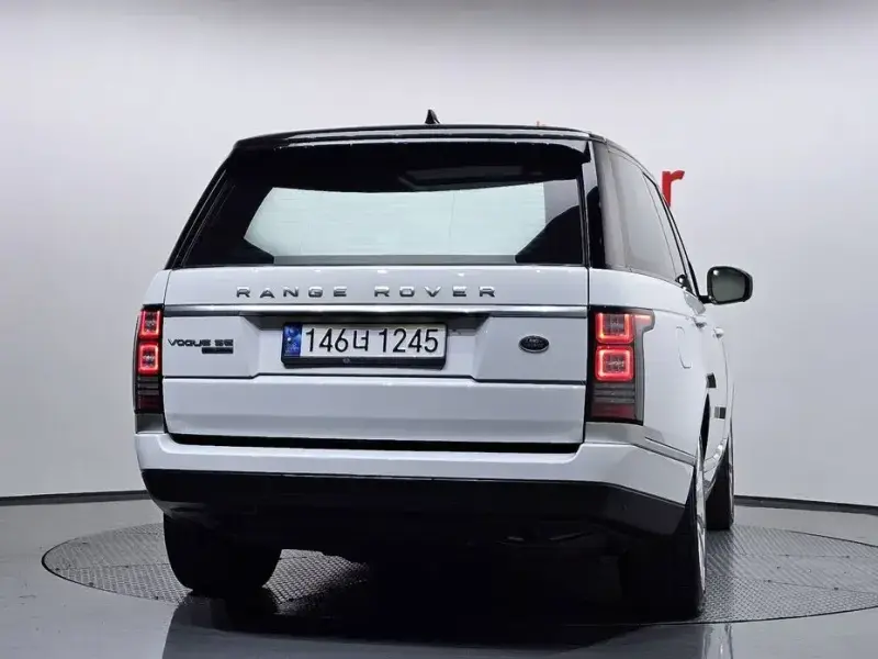 2017 Land Rover Range Rover с пробегом 144 621 км