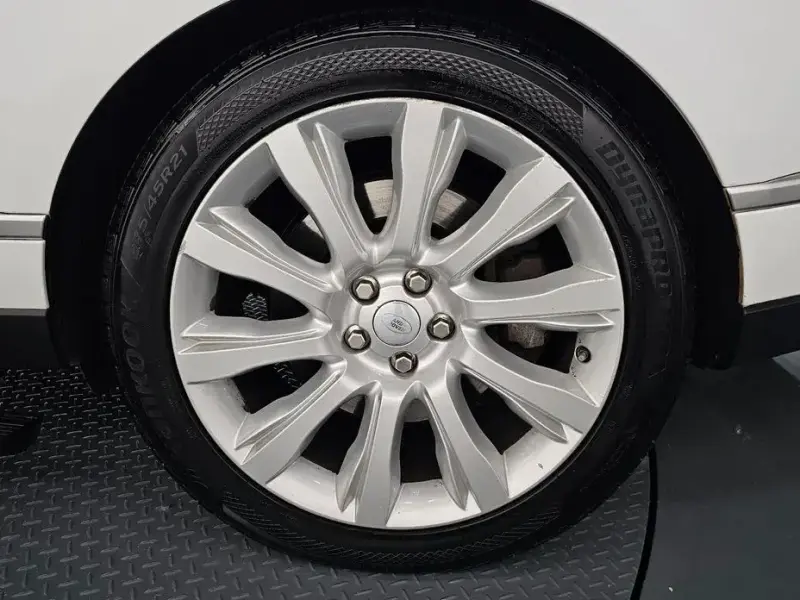 2017 Land Rover Range Rover с пробегом 144 621 км