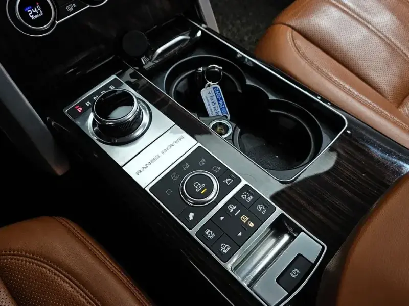 2017 Land Rover Range Rover с пробегом 144 621 км