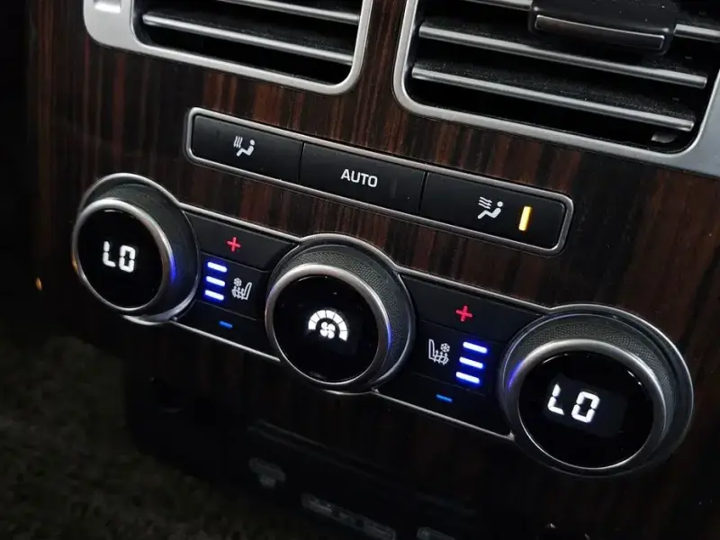 2017 Land Rover Range Rover с пробегом 144 621 км