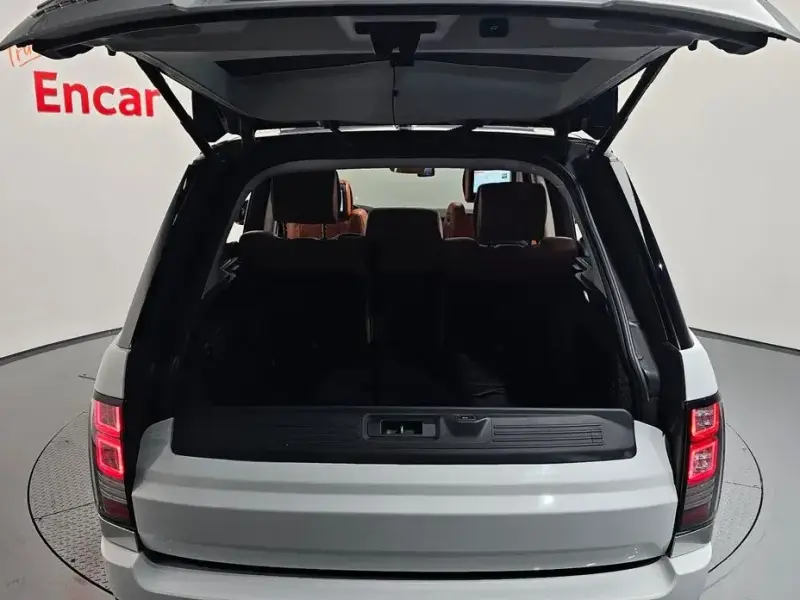 2017 Land Rover Range Rover с пробегом 144 621 км