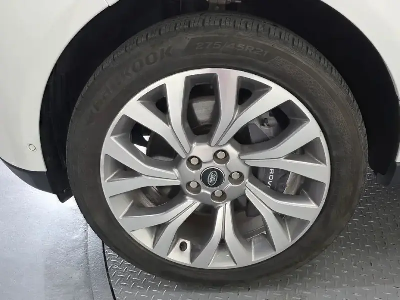 2021 Land Rover Range Rover с пробегом 112 676 км