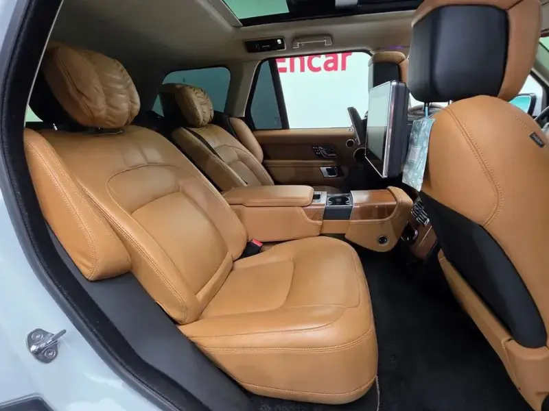 2021 Land Rover Range Rover с пробегом 112 676 км