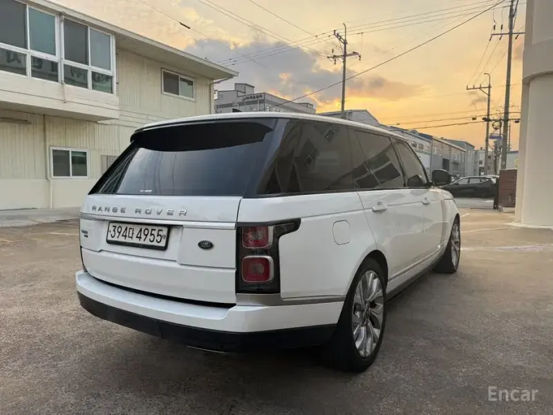2020 Land Rover Range Rover с пробегом 72 000 км