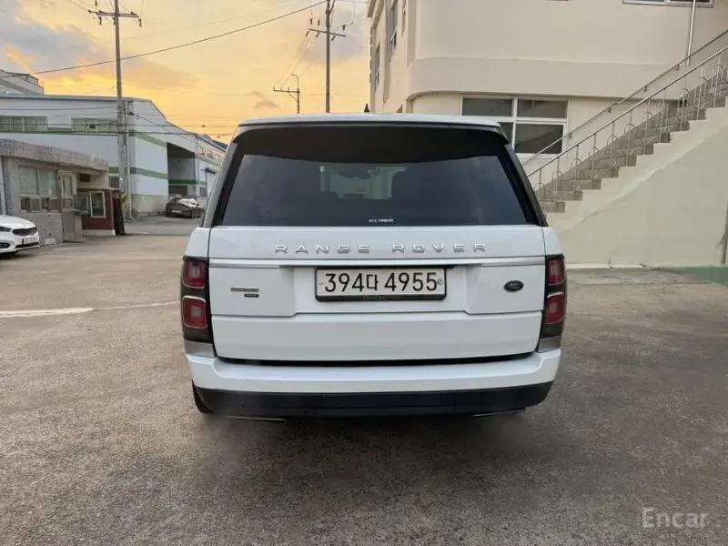 2020 Land Rover Range Rover с пробегом 72 000 км
