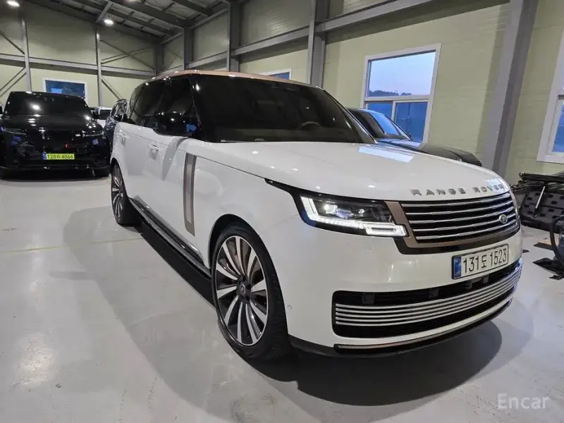 2024 Land Rover Range Rover с пробегом 5 678 км