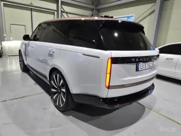 2024 Land Rover Range Rover с пробегом 5 678 км