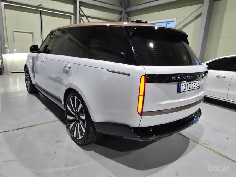 2024 Land Rover Range Rover с пробегом 5 678 км