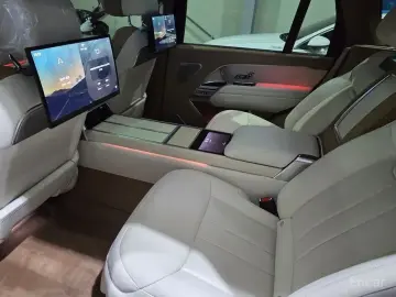 2024 Land Rover Range Rover с пробегом 5 678 км