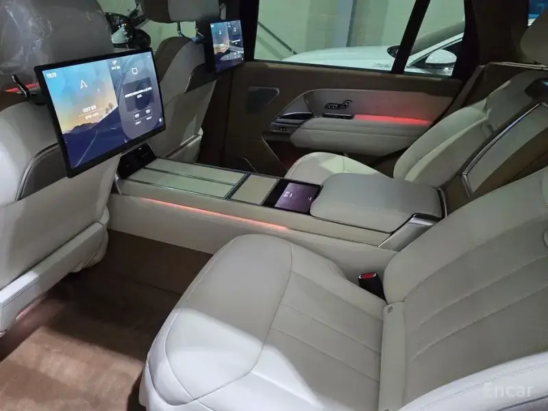 2024 Land Rover Range Rover с пробегом 5 678 км