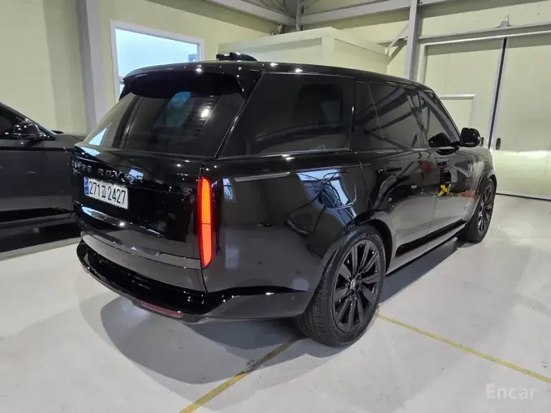 2025 Land Rover Range Rover с пробегом 6 203 км