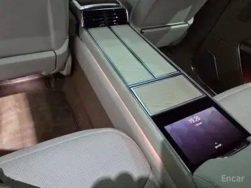 2024 Land Rover Range Rover с пробегом 5 678 км