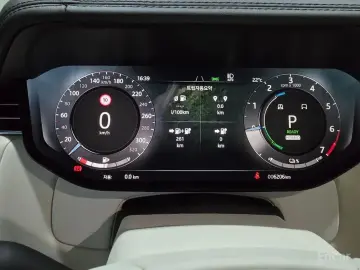 2025 Land Rover Range Rover с пробегом 6 203 км