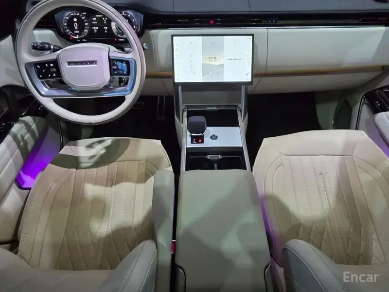 2025 Land Rover Range Rover с пробегом 6 203 км