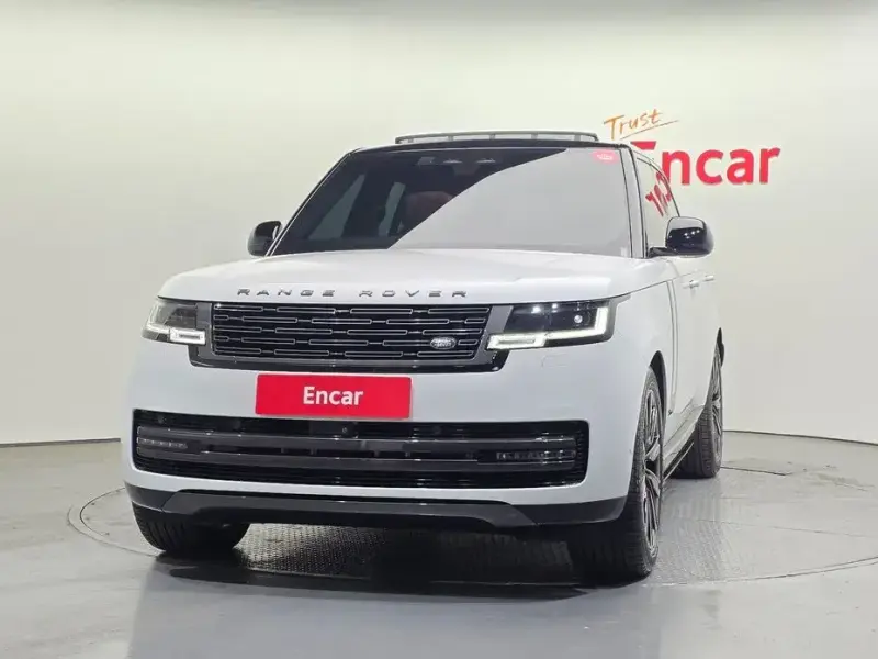 2025 Land Rover Range Rover с пробегом 2 322 км