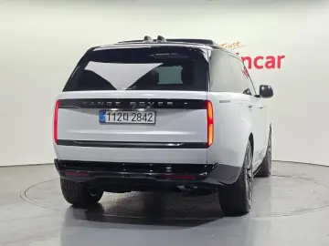 2025 Land Rover Range Rover с пробегом 2 322 км