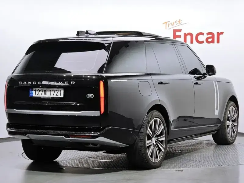 2023 Land Rover Range Rover с пробегом 20 928 км