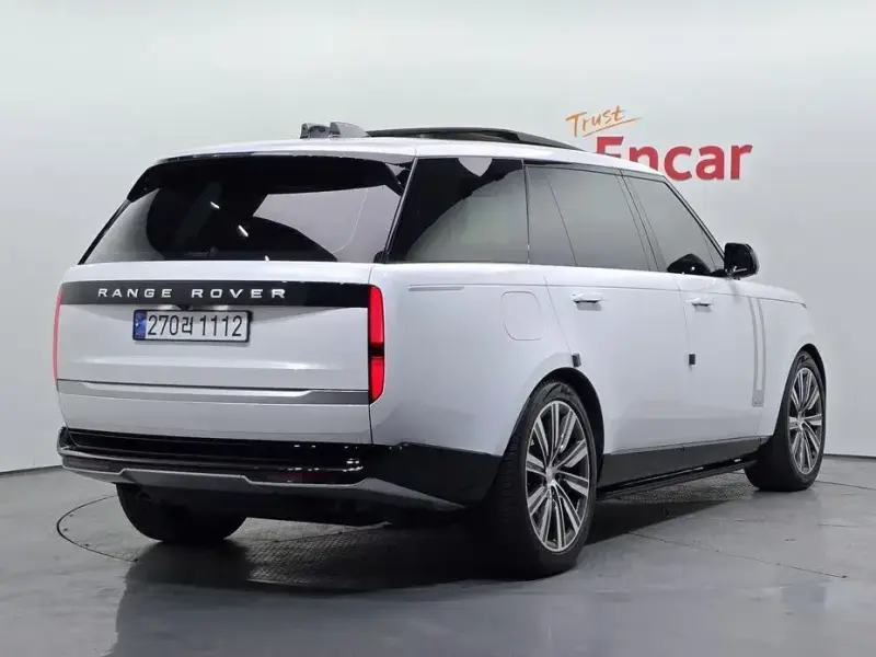 2024 Land Rover Range Rover с пробегом 12 677 км