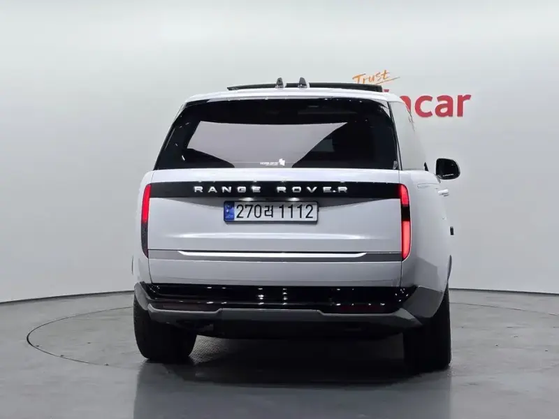 2024 Land Rover Range Rover с пробегом 12 677 км