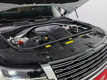 2024 Land Rover Range Rover с пробегом 12 677 км